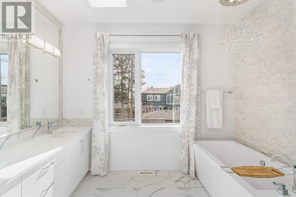 Single Family House for Sale in   Street SW Killarney/Glengarry Calgary 