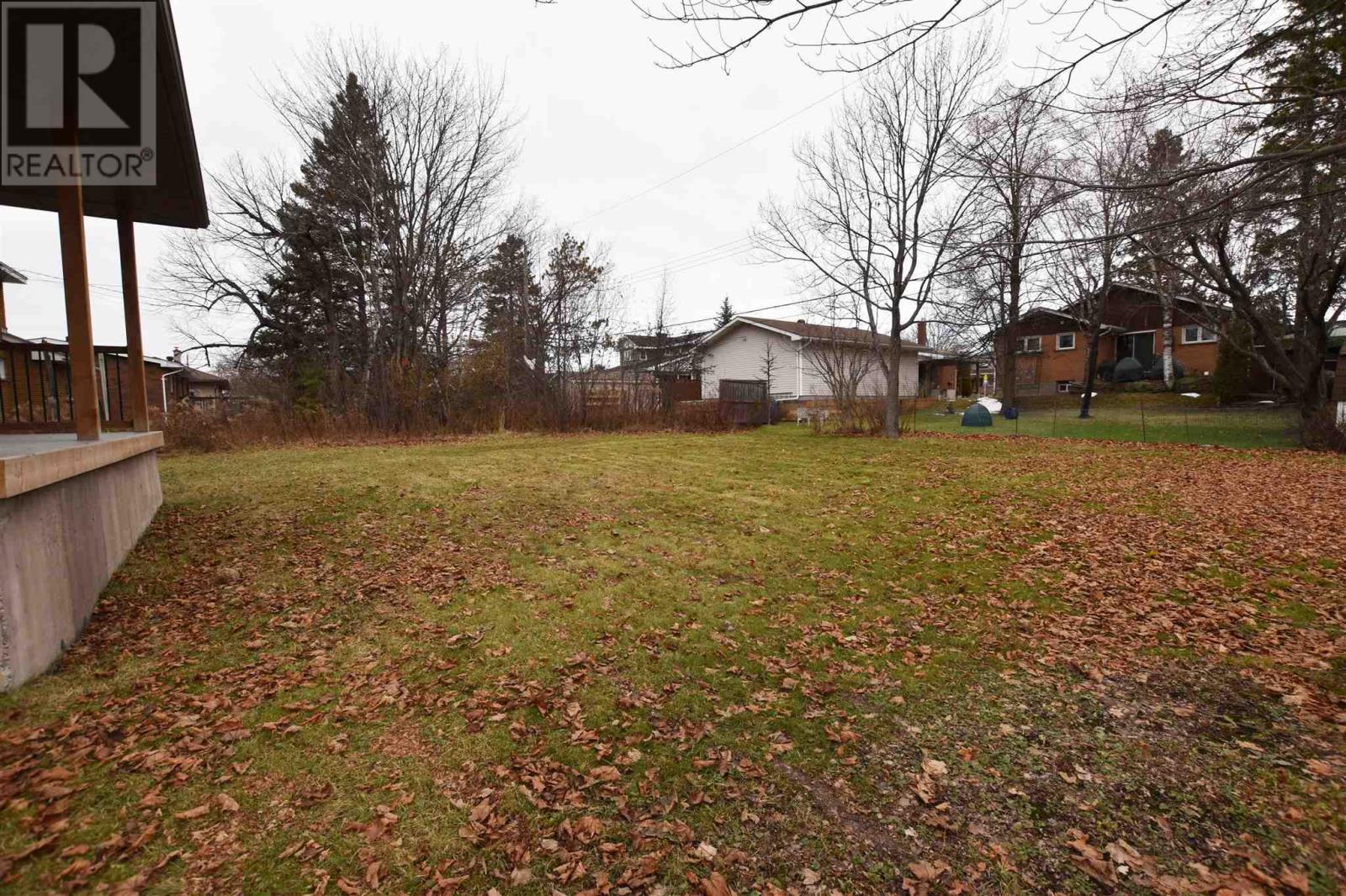 Photo 2 of 562 Wilson St, Sault Ste Marie ON