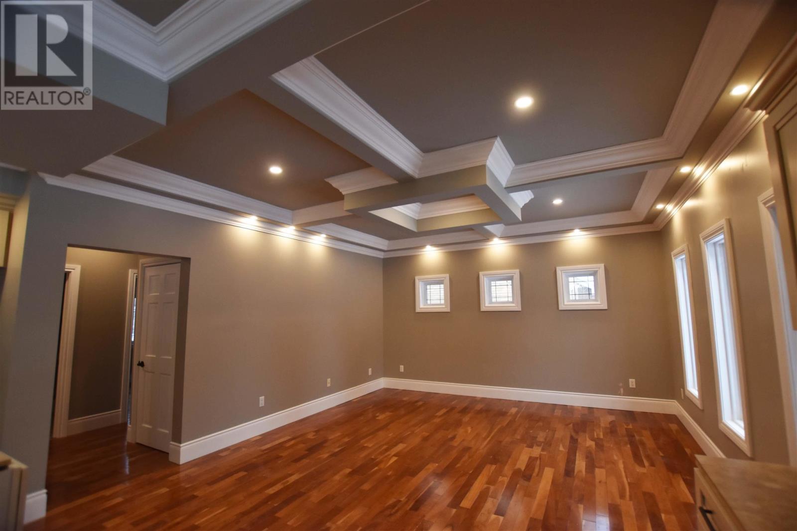 Photo 13 of 562 Wilson St, Sault Ste Marie ON