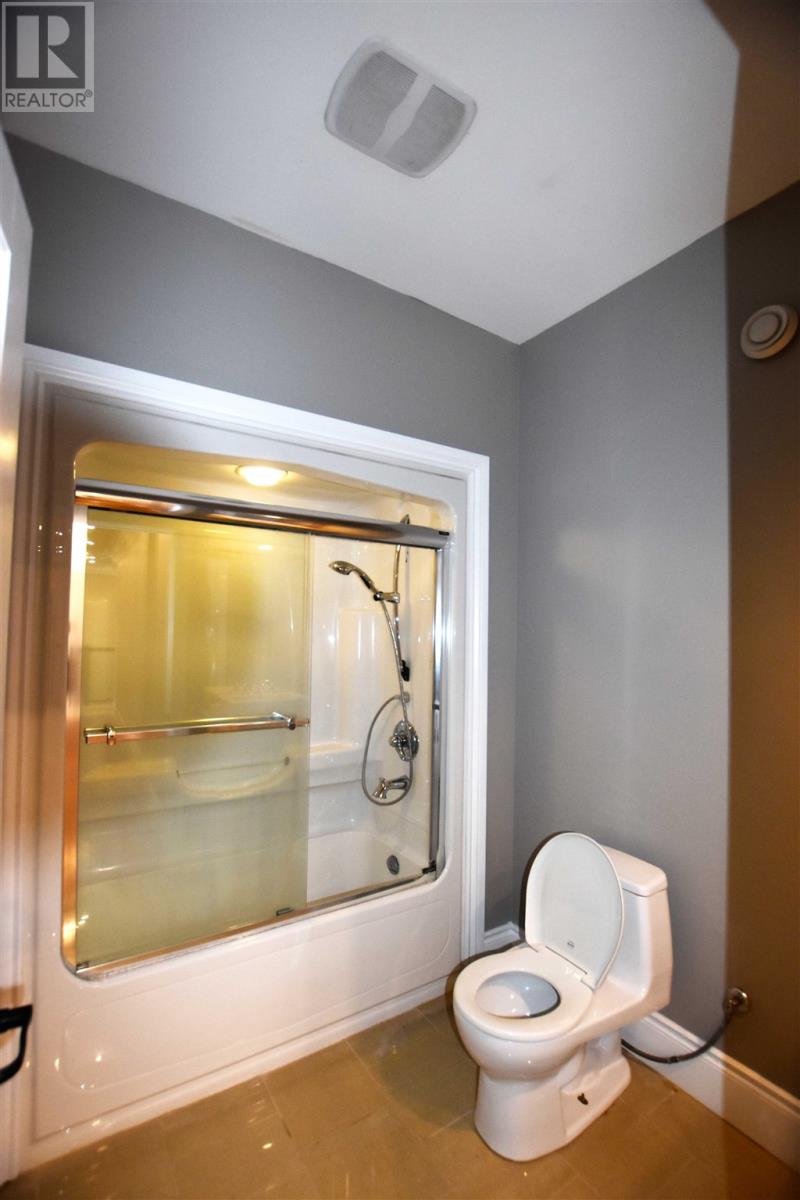 Photo 24 of 562 Wilson St, Sault Ste Marie ON