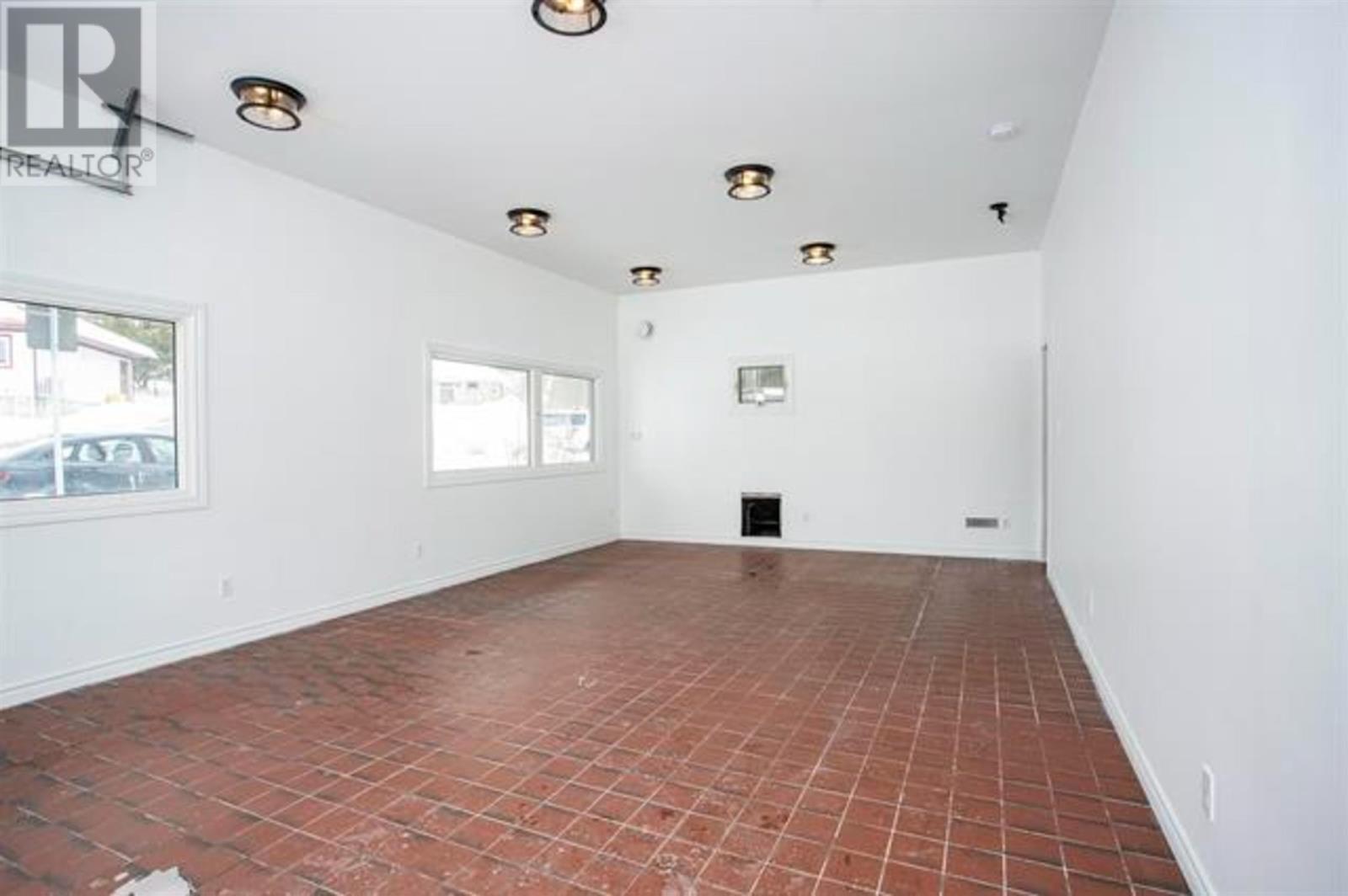Photo 6 of 1202 Gore St, Richards Landing ON