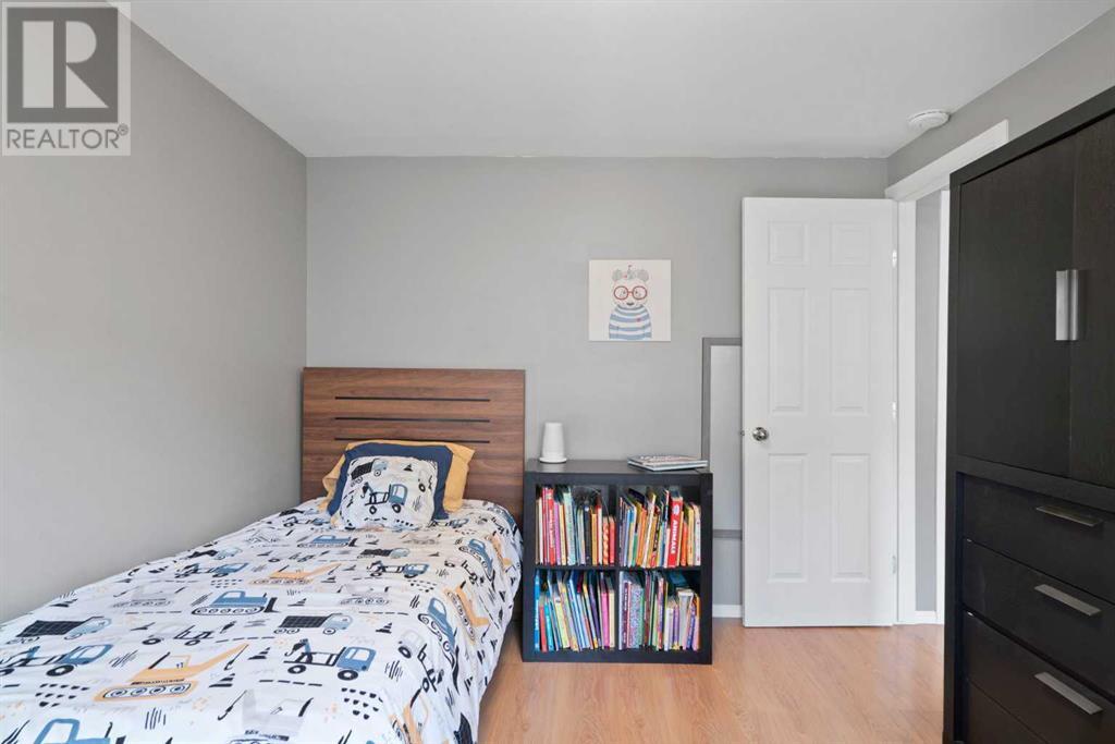 Single Family House Mobile Home for Sale in    Street NW Greenwood/Greenbriar Calgary 