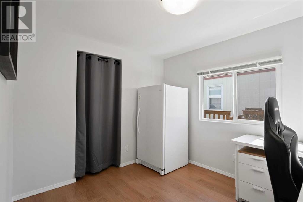 Single Family House Mobile Home for Sale in    Street NW Greenwood/Greenbriar Calgary 