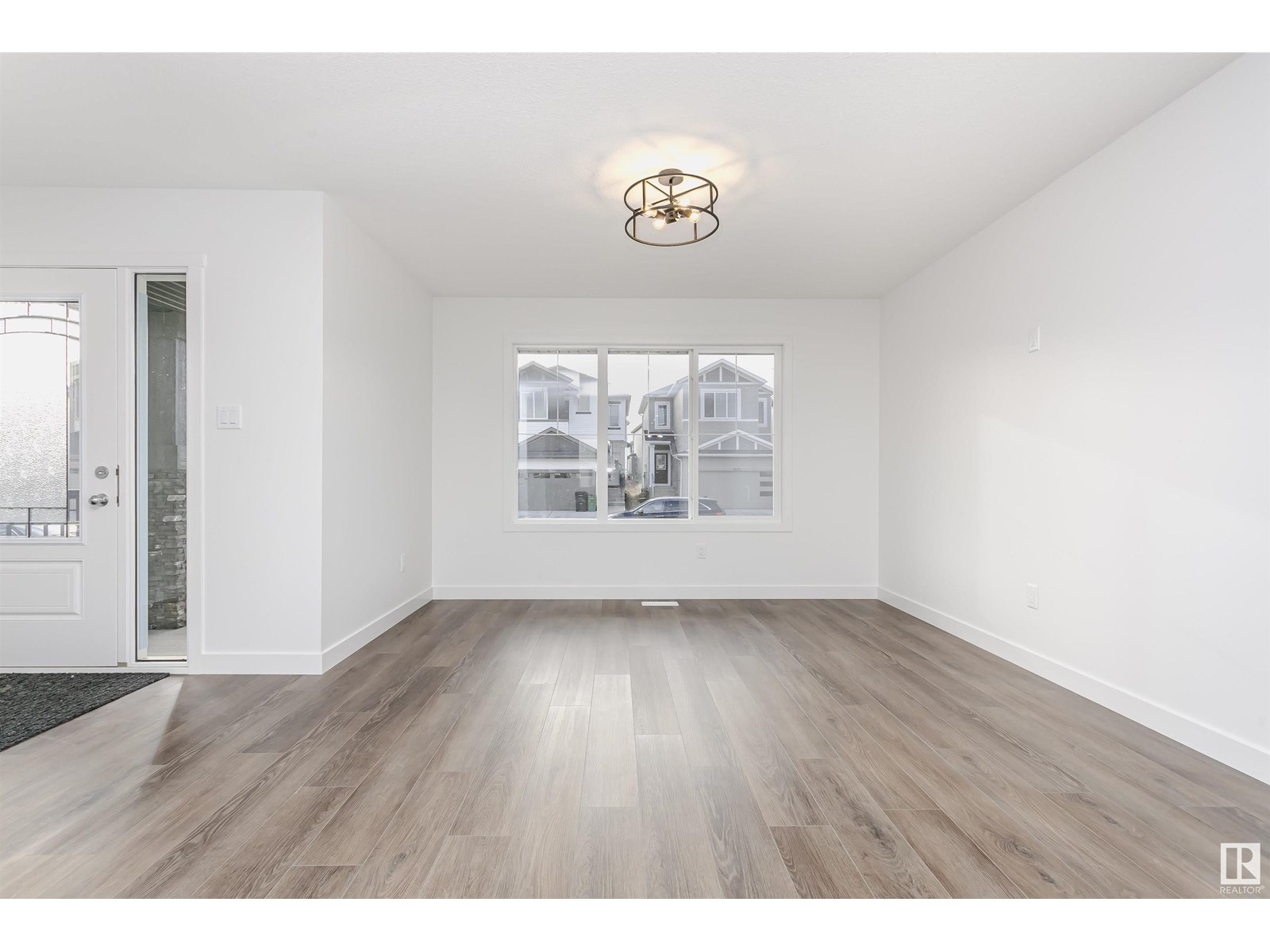 Photo 6 of 9530 Carson Bend Sw, Edmonton AB