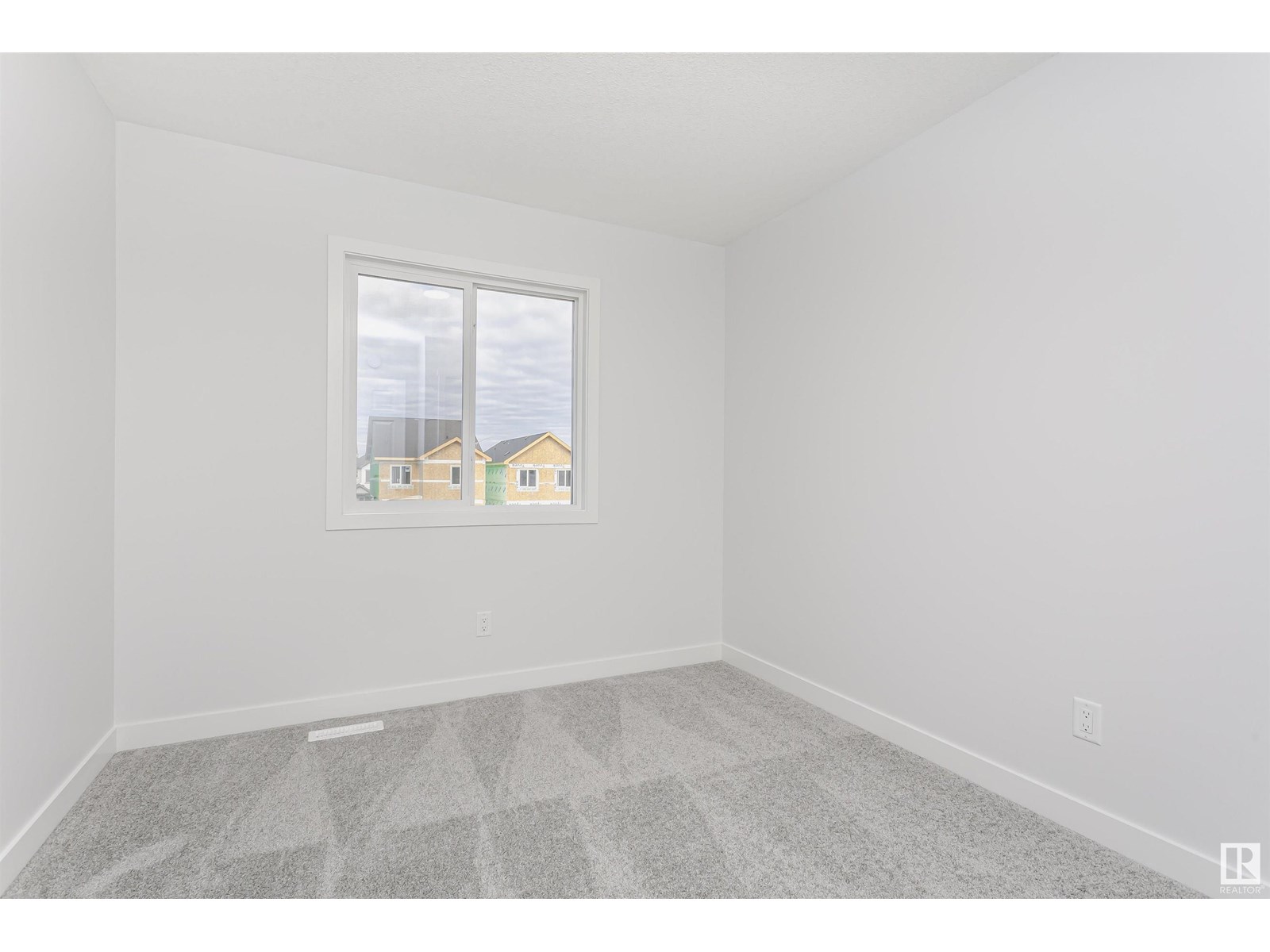 Photo 22 of 9564 Carson Bend Sw, Edmonton AB