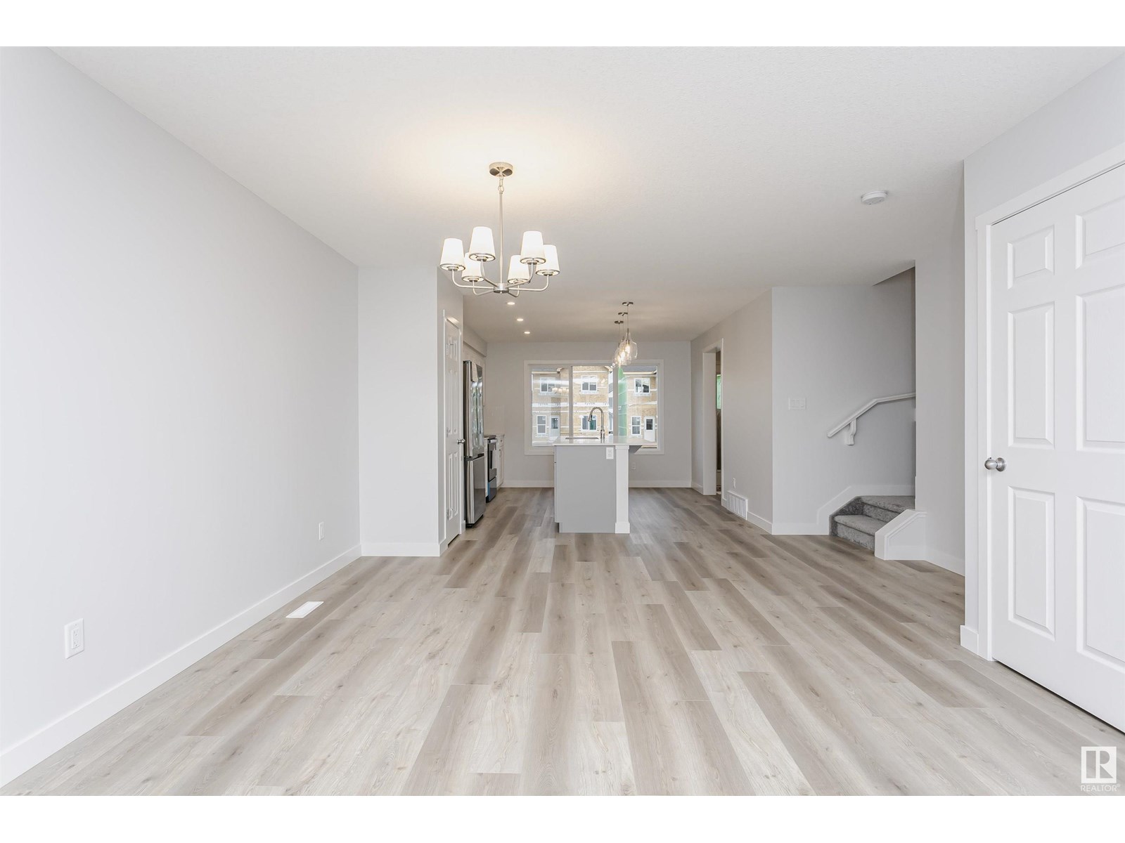 Photo 7 of 9564 Carson Bend Sw, Edmonton AB