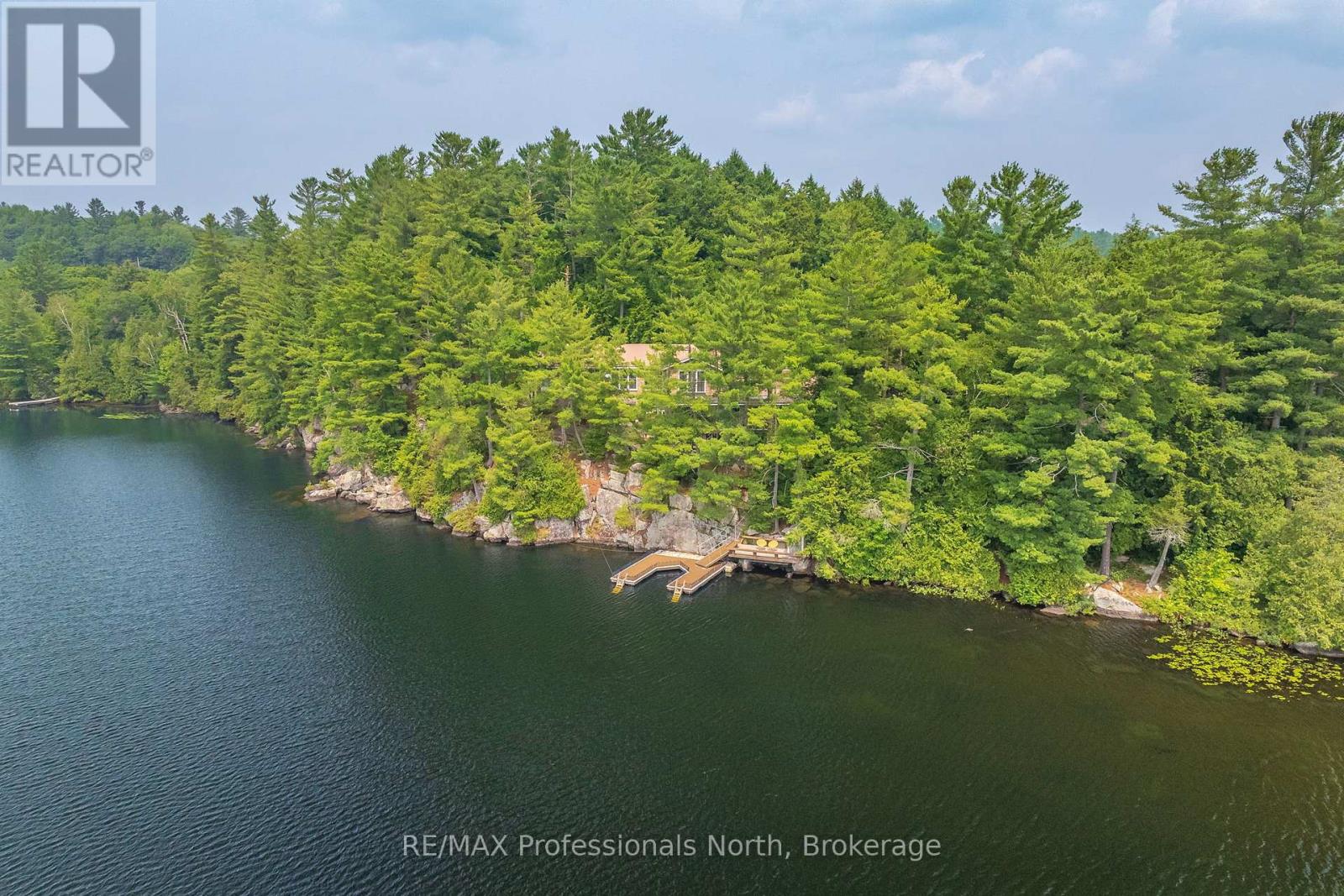 Photo 18 of 1077 Precambrian Drive N, Algonquin Highlands ON