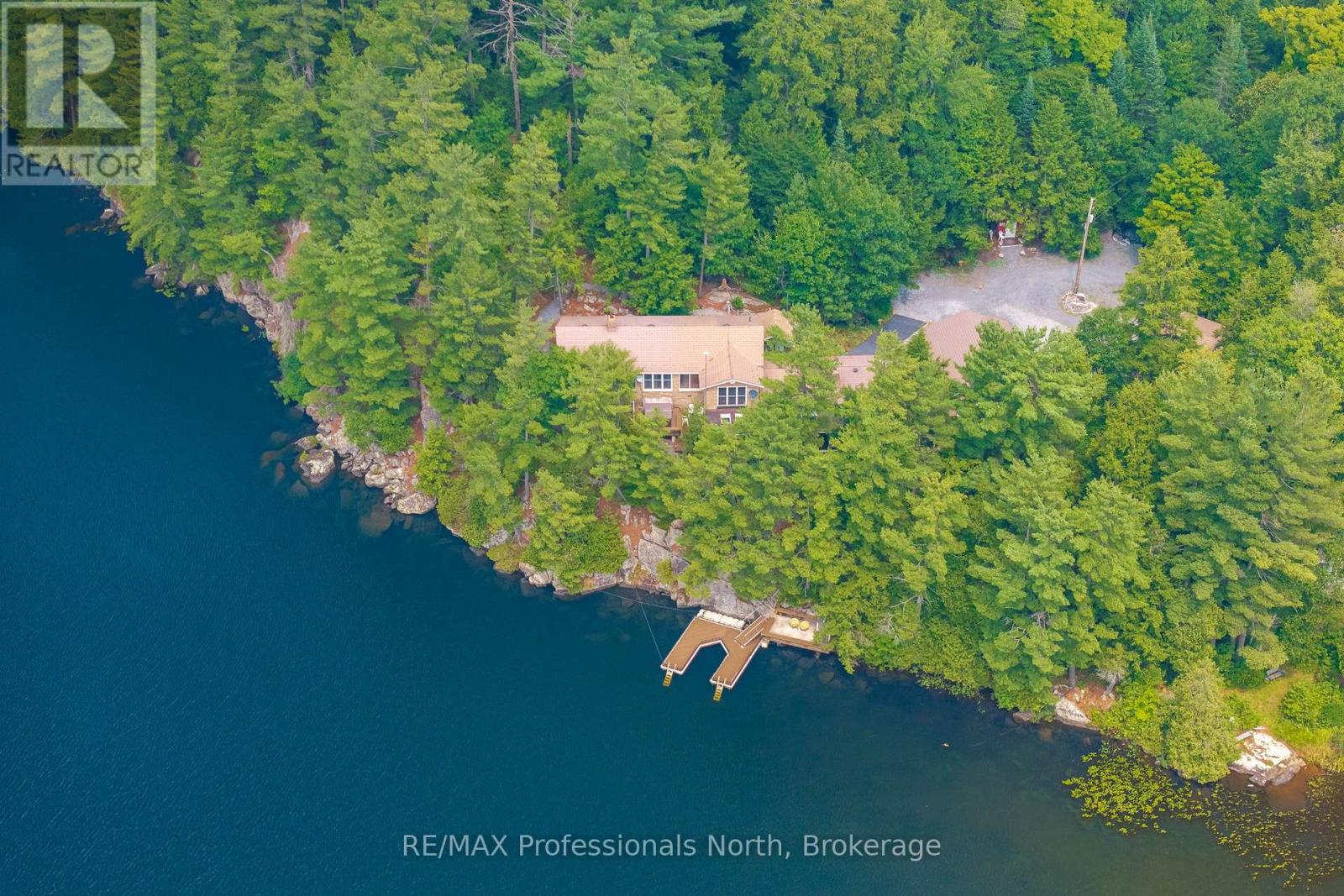 Photo 22 of 1077 Precambrian Drive N, Algonquin Highlands ON