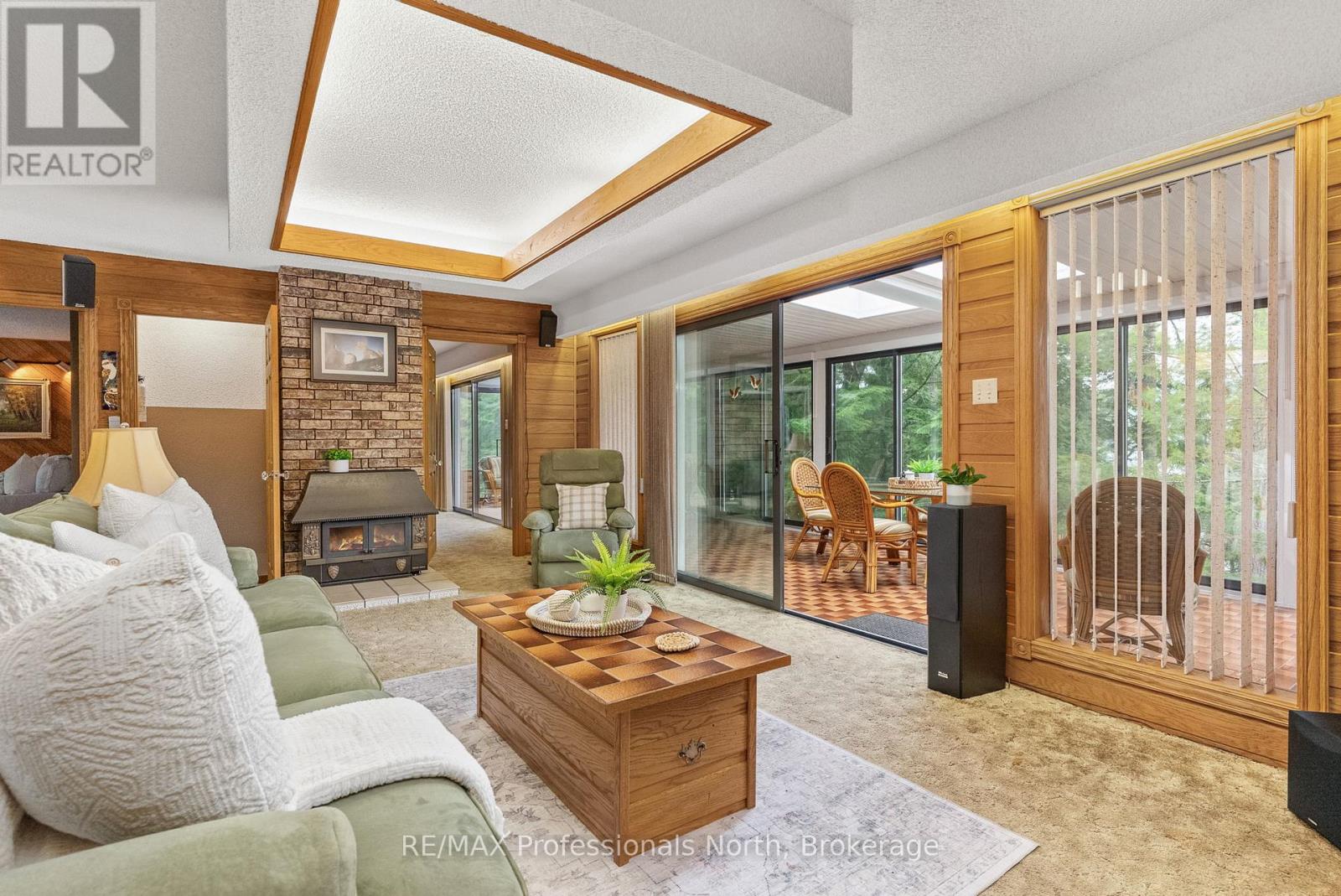 Photo 26 of 1077 Precambrian Drive N, Algonquin Highlands ON