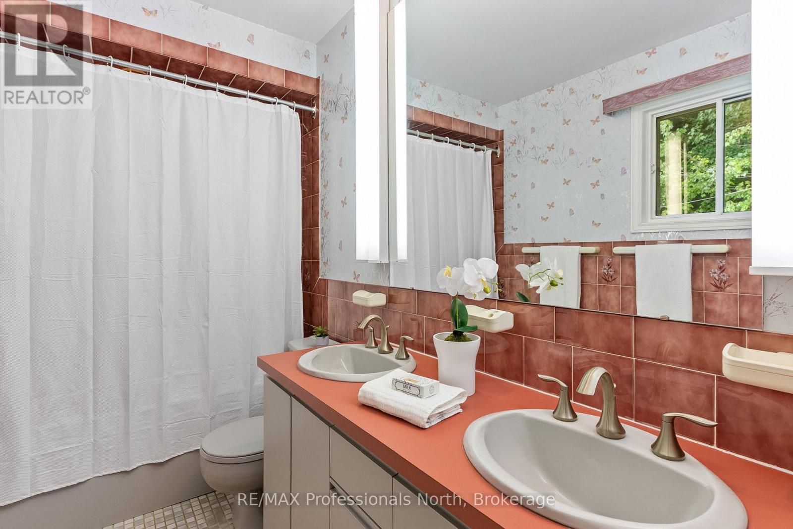 Photo 30 of 1077 Precambrian Drive N, Algonquin Highlands ON