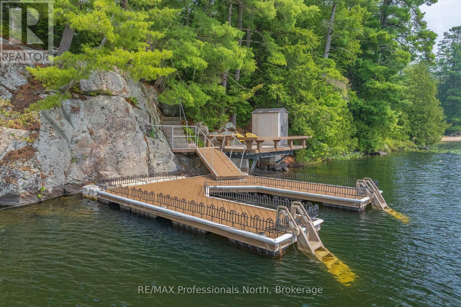 Photo 5 of 1077 Precambrian Drive N, Algonquin Highlands ON