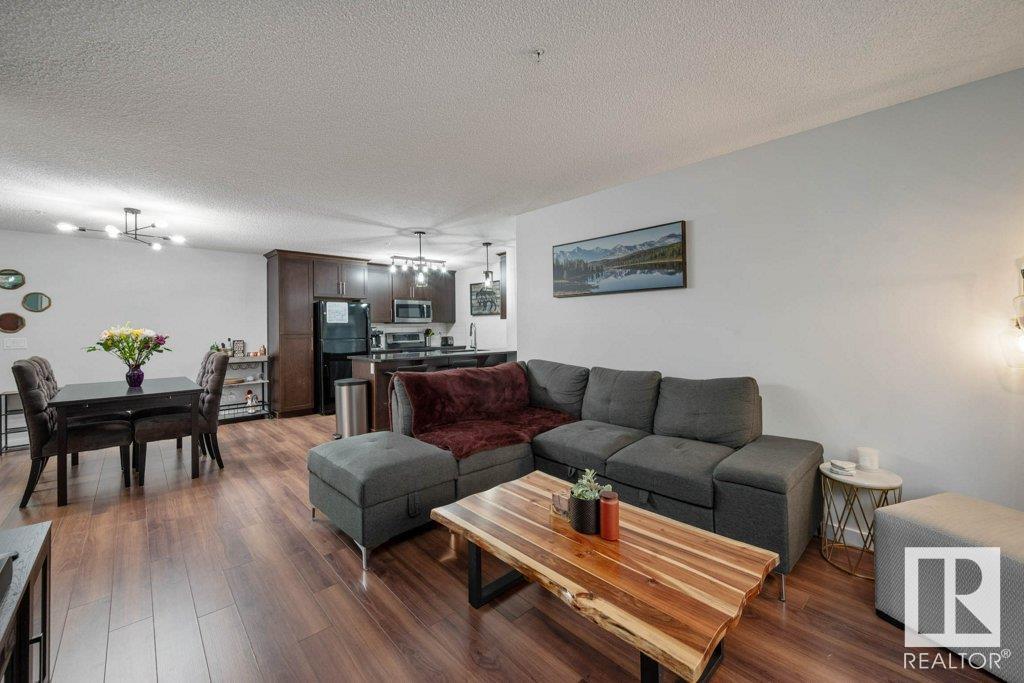 Photo 16 of 138 6076 Schonsee Wy Nw, Edmonton AB