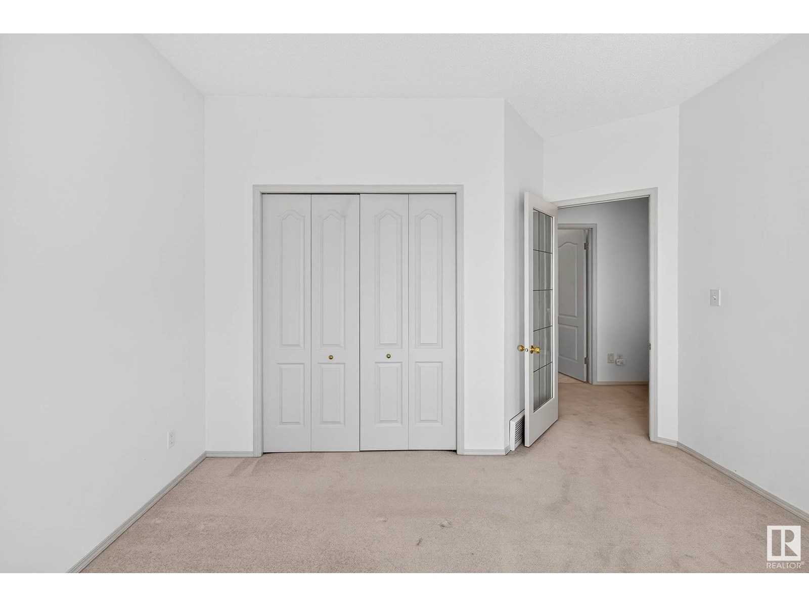 Photo 40 of 10307 175 Av Nw, Edmonton AB