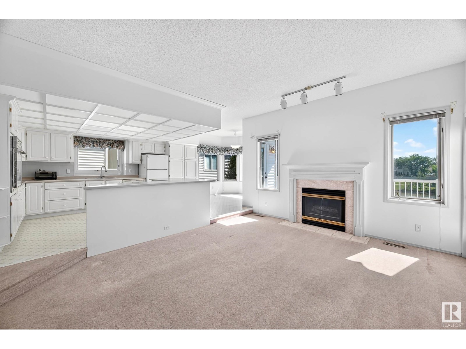 Photo 44 of 10307 175 Av Nw, Edmonton AB