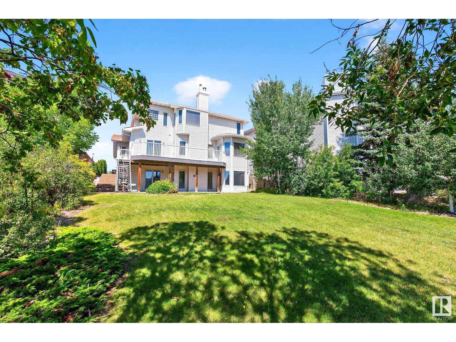 Photo 8 of 10307 175 Av Nw, Edmonton AB