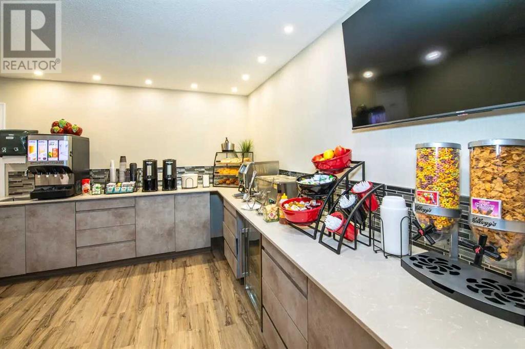 Photo 10 of 1049 Waterton Avenue, Pincher Creek AB