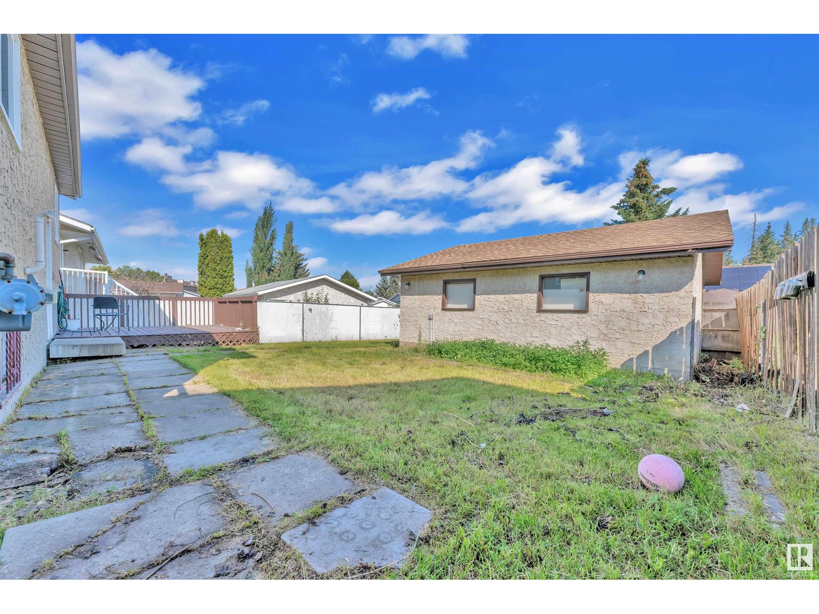 Photo 33 of 3816 26 Ave Nw Nw, Edmonton AB