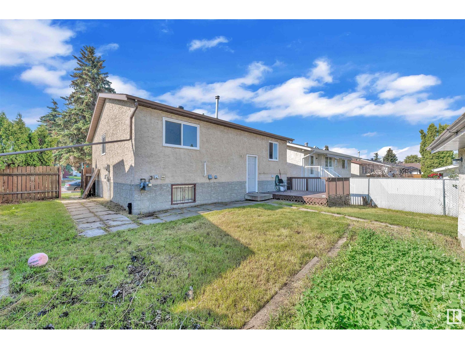 Photo 37 of 3816 26 Ave Nw Nw, Edmonton AB