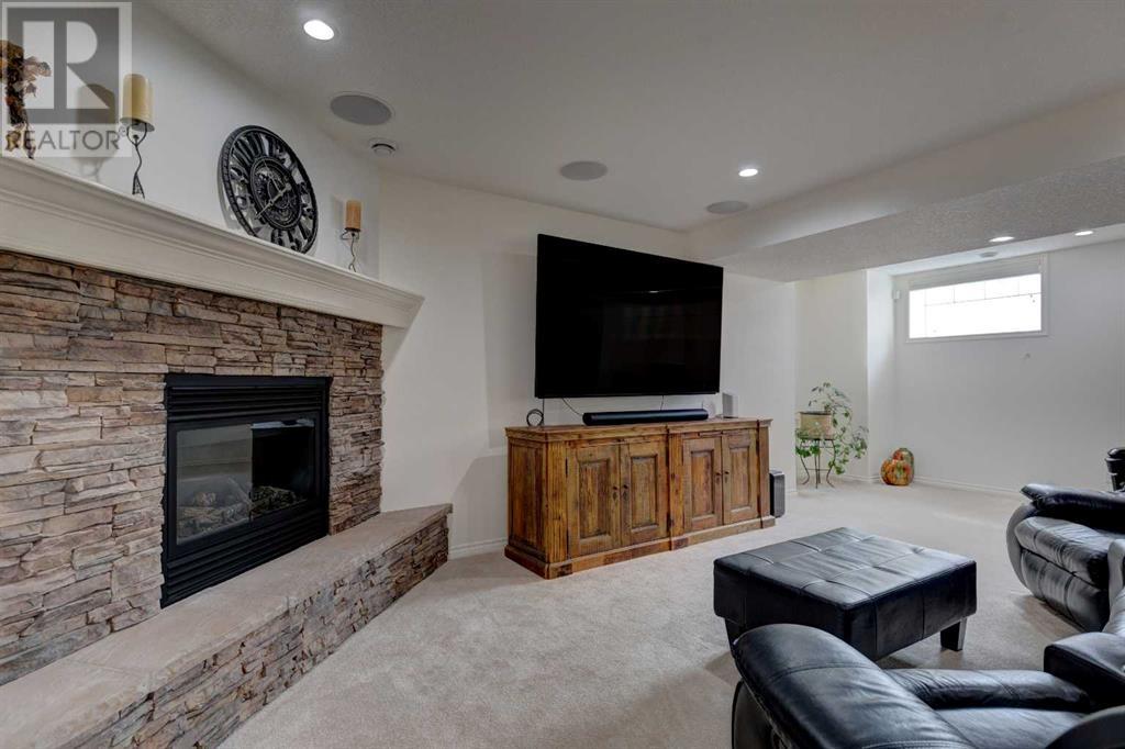 Single Family House Bi-level for Sale in  Cranridge Heights SE Cranston Calgary 
