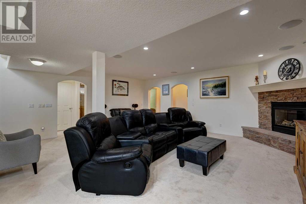 Single Family House Bi-level for Sale in  Cranridge Heights SE Cranston Calgary 