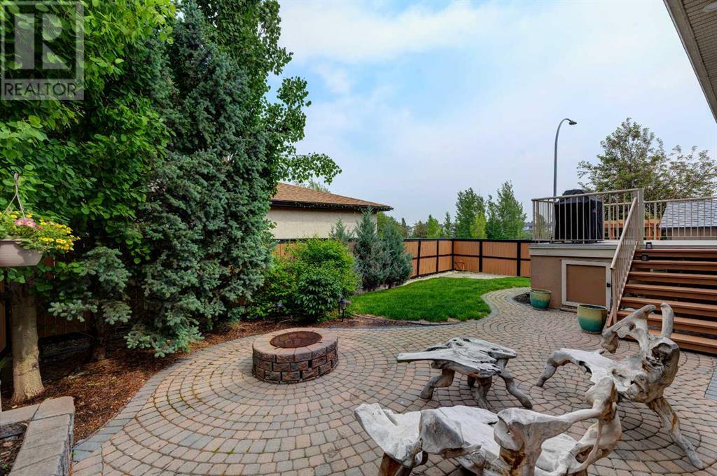 Single Family House Bi-level for Sale in  Cranridge Heights SE Cranston Calgary 