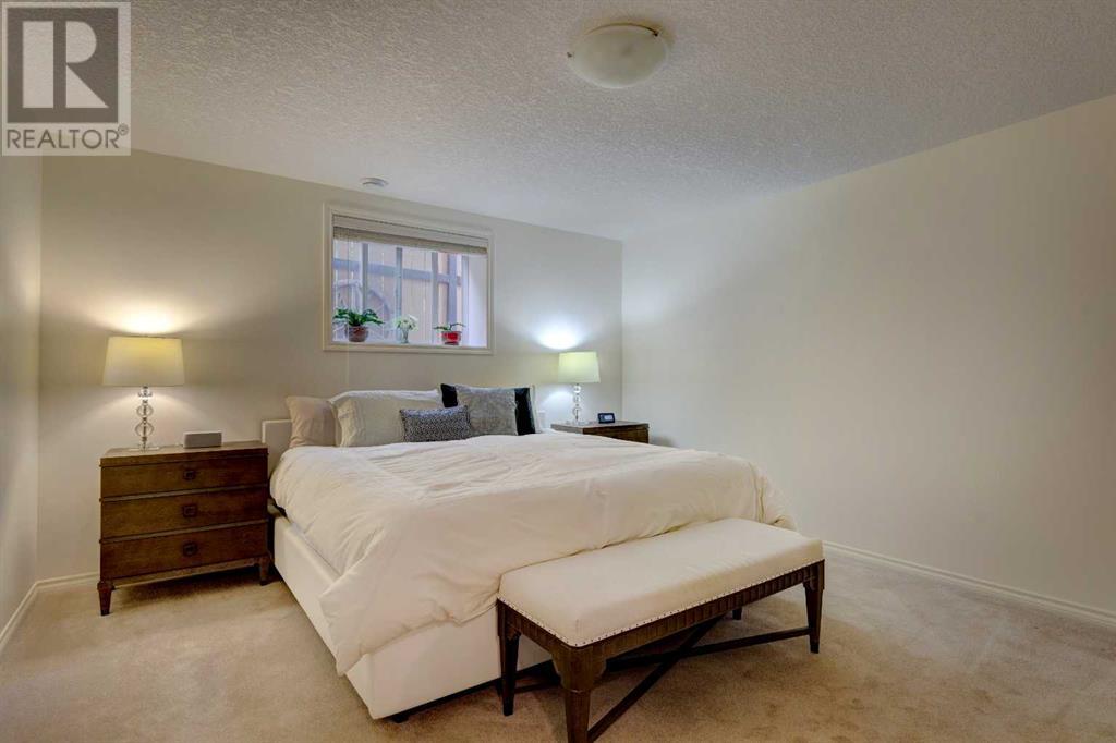 Single Family House Bi-level for Sale in  Cranridge Heights SE Cranston Calgary 