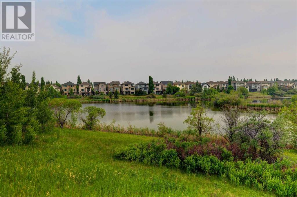 Single Family House Bi-level for Sale in  Cranridge Heights SE Cranston Calgary 
