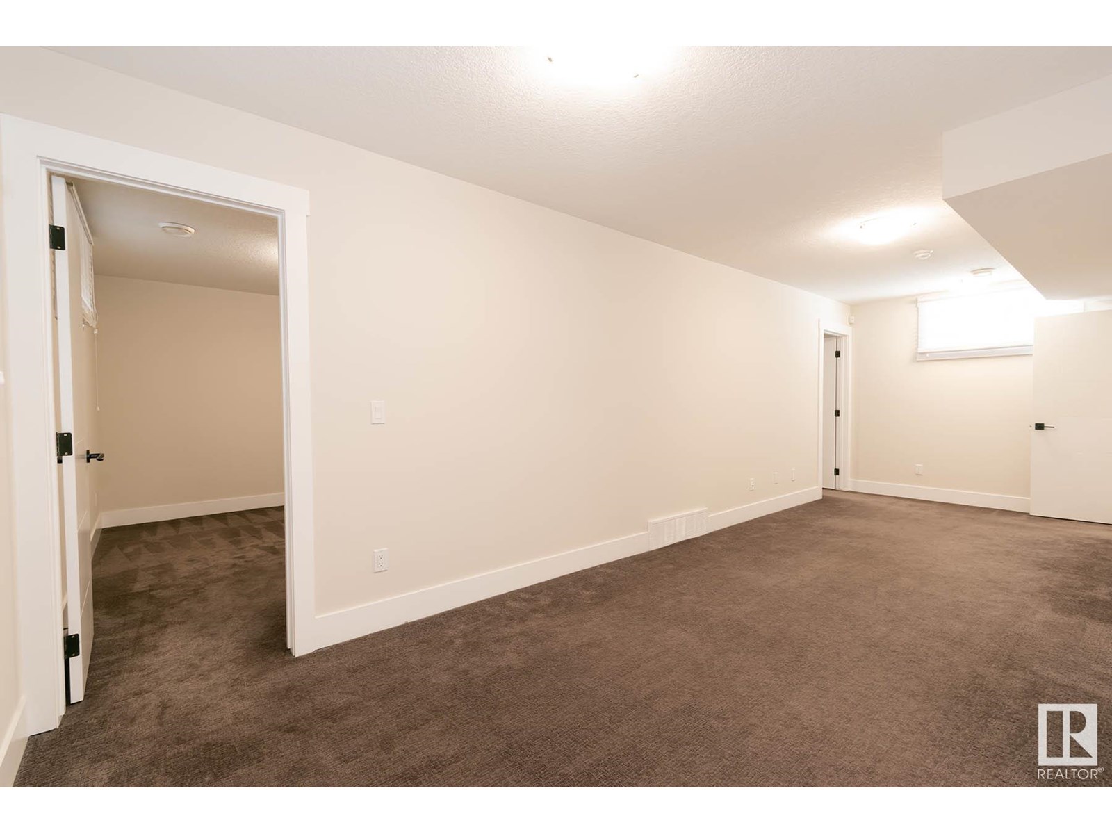 Photo 43 of 9040 92 St Nw, Edmonton AB