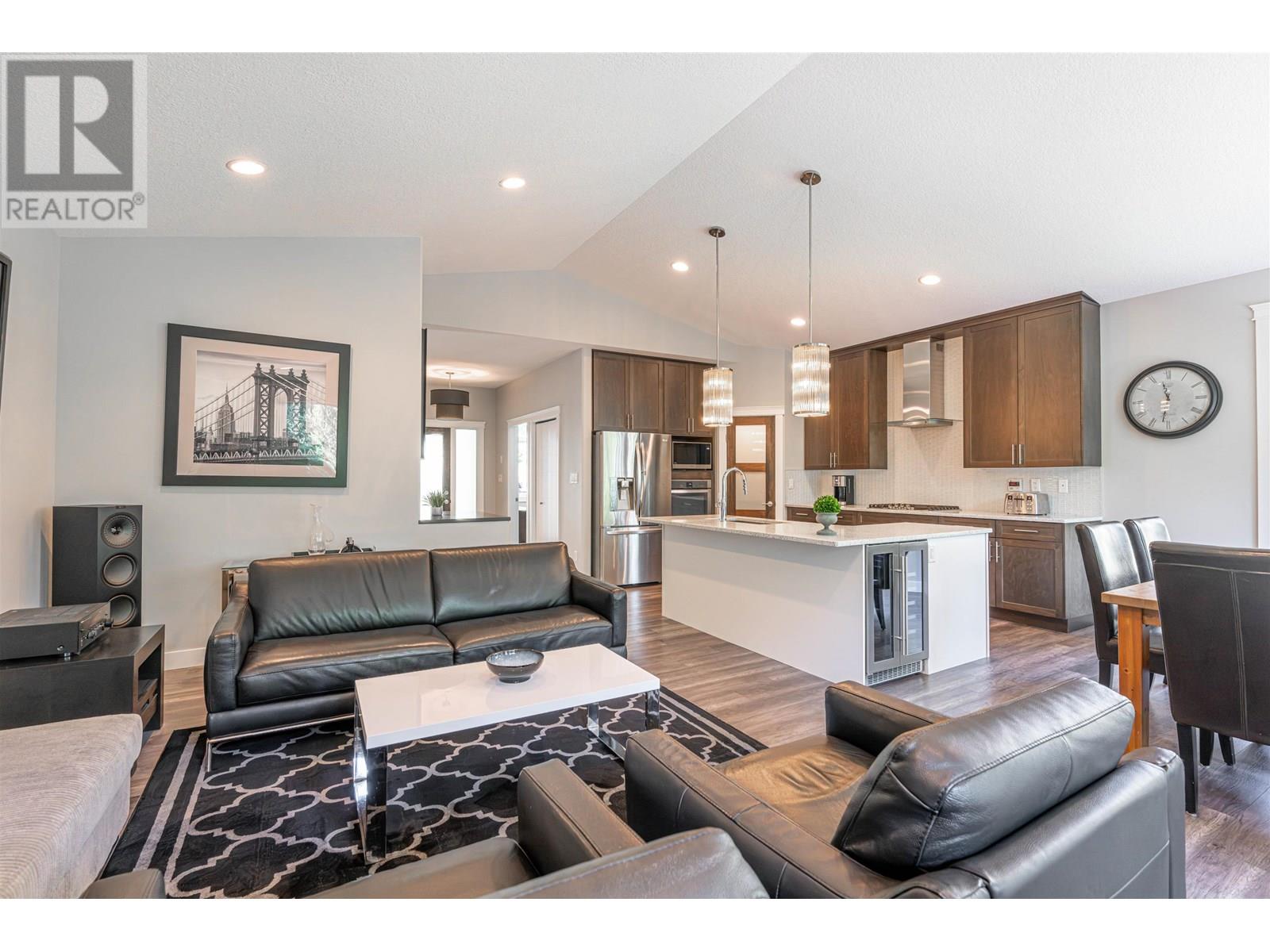 Photo 13 of 4086 Prudente Place, Prince George BC