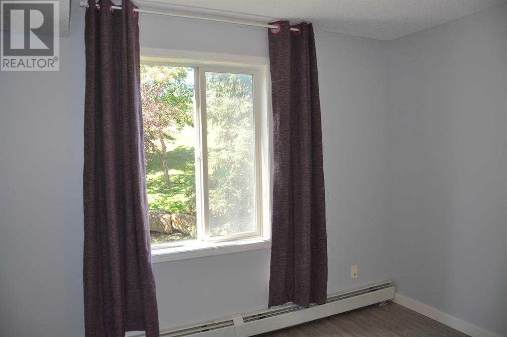 Single Family House for Sale in   Somervale Court SW Somerset Calgary 