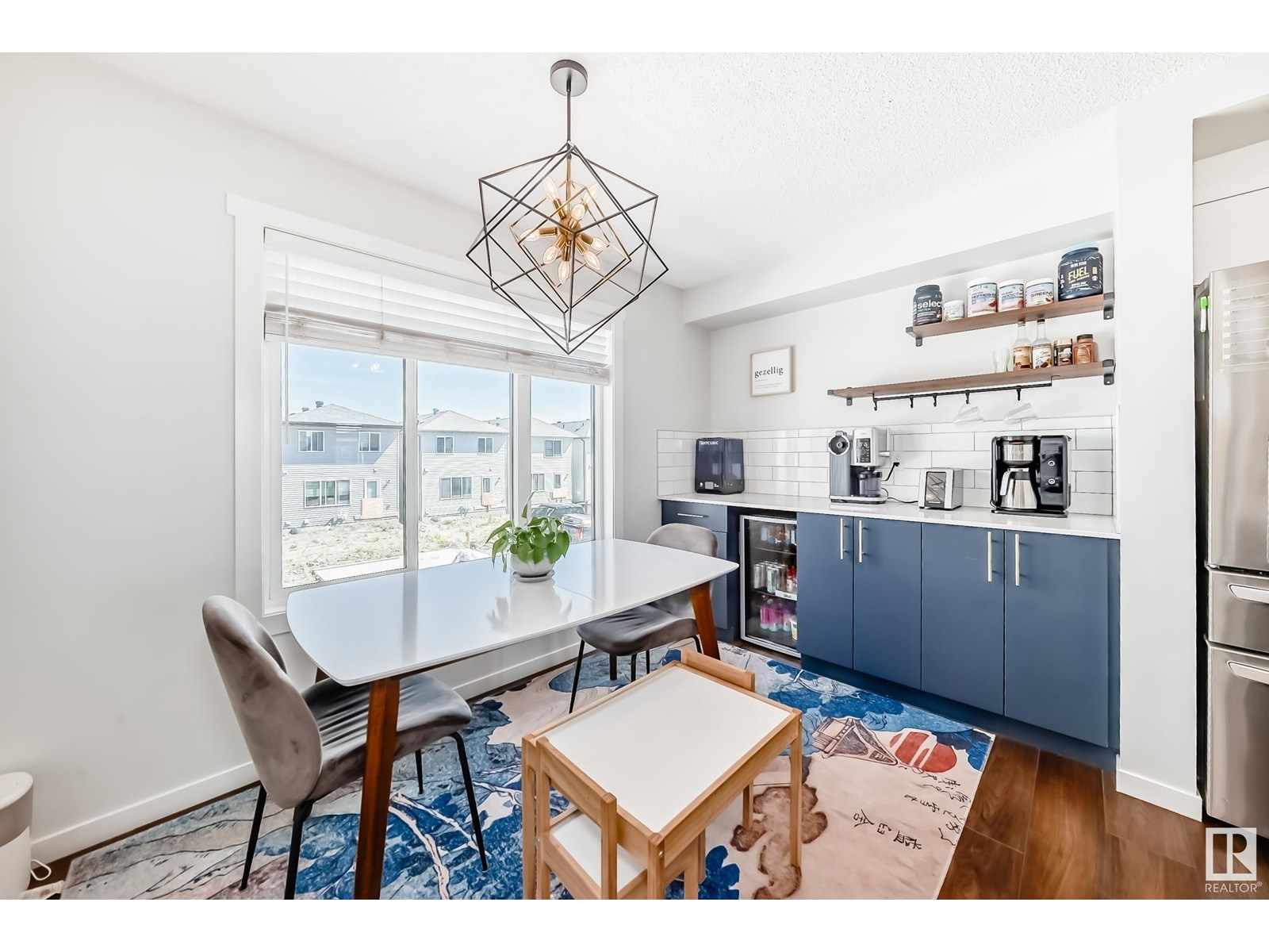 Photo 25 of 1077 Cy Becker Rd Nw, Edmonton AB