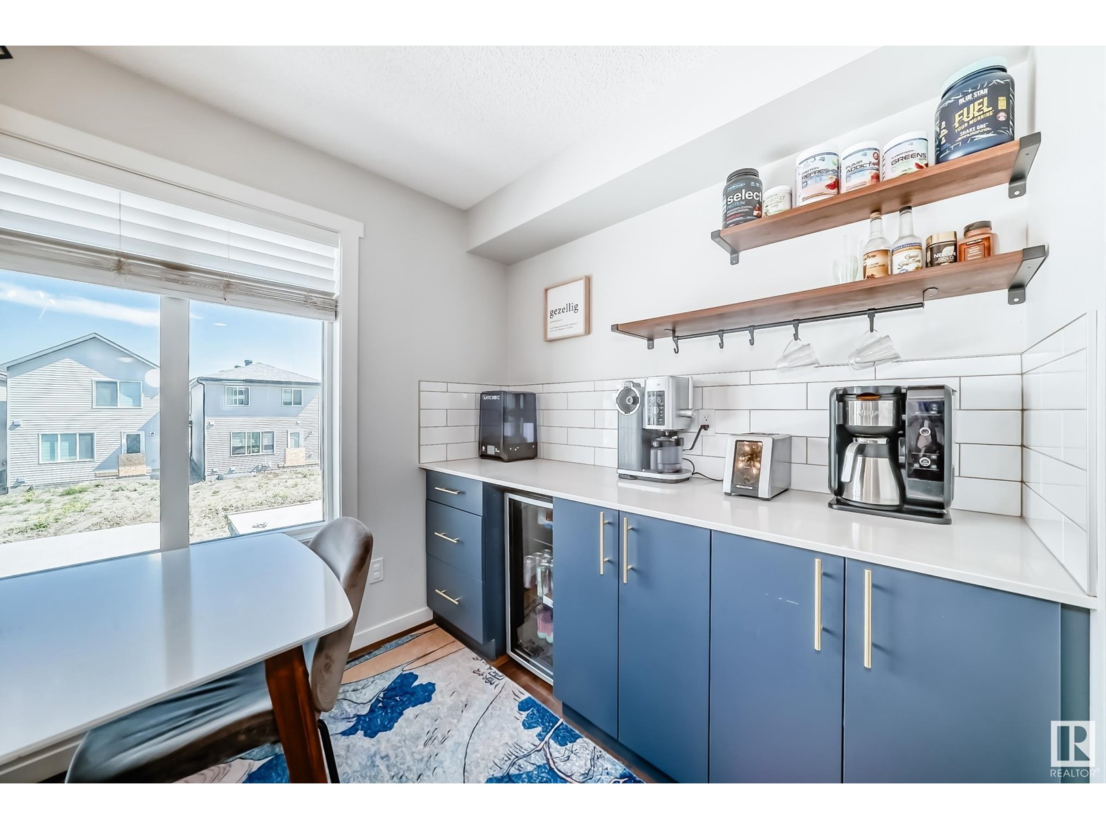 Photo 4 of 1077 Cy Becker Rd Nw, Edmonton AB