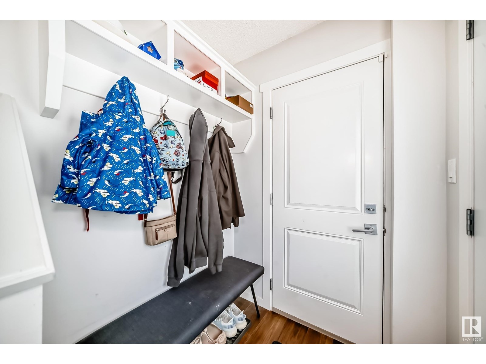 Photo 6 of 1077 Cy Becker Rd Nw, Edmonton AB