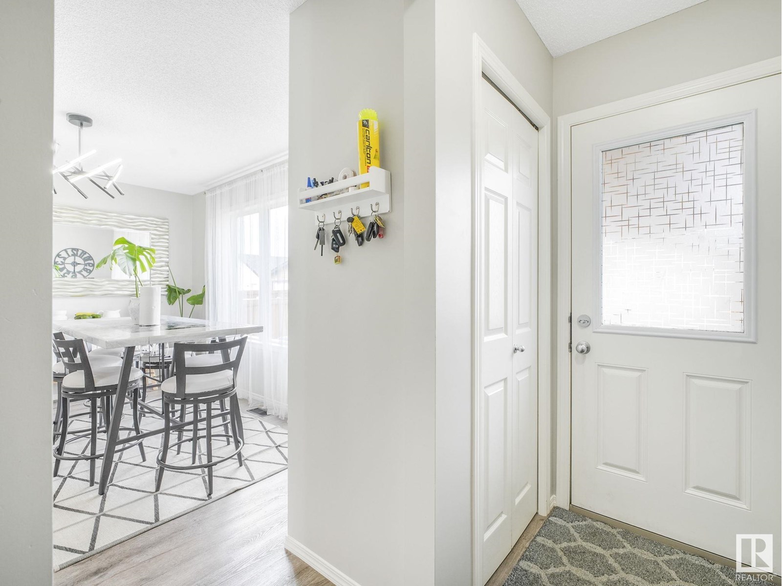Photo 17 of 4684 175 Av Nw, Edmonton AB