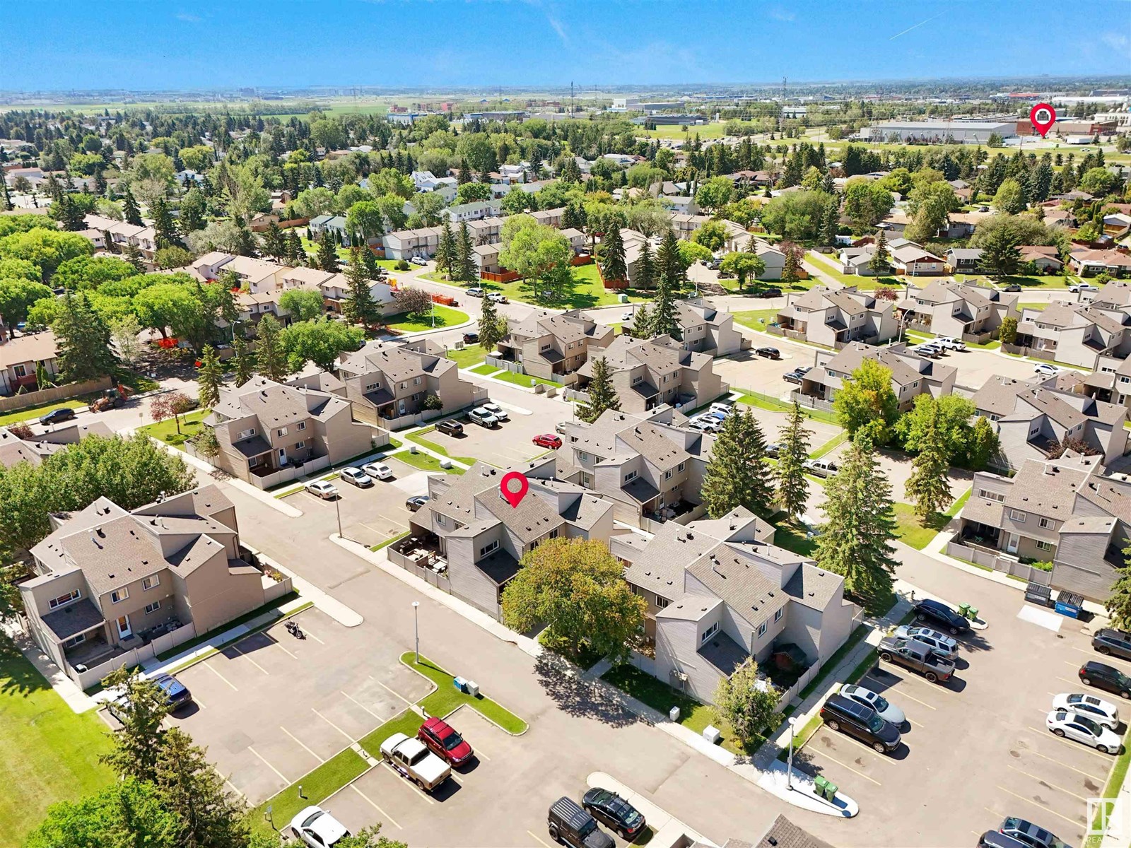 Photo 16 of 1794 Lakewood S Nw, Edmonton AB