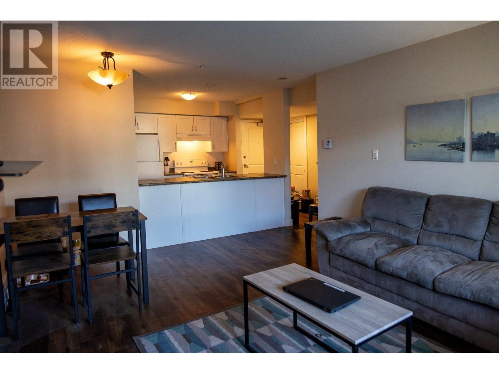 Photo 6 of 207 11004 102 Avenue, Fort St John BC