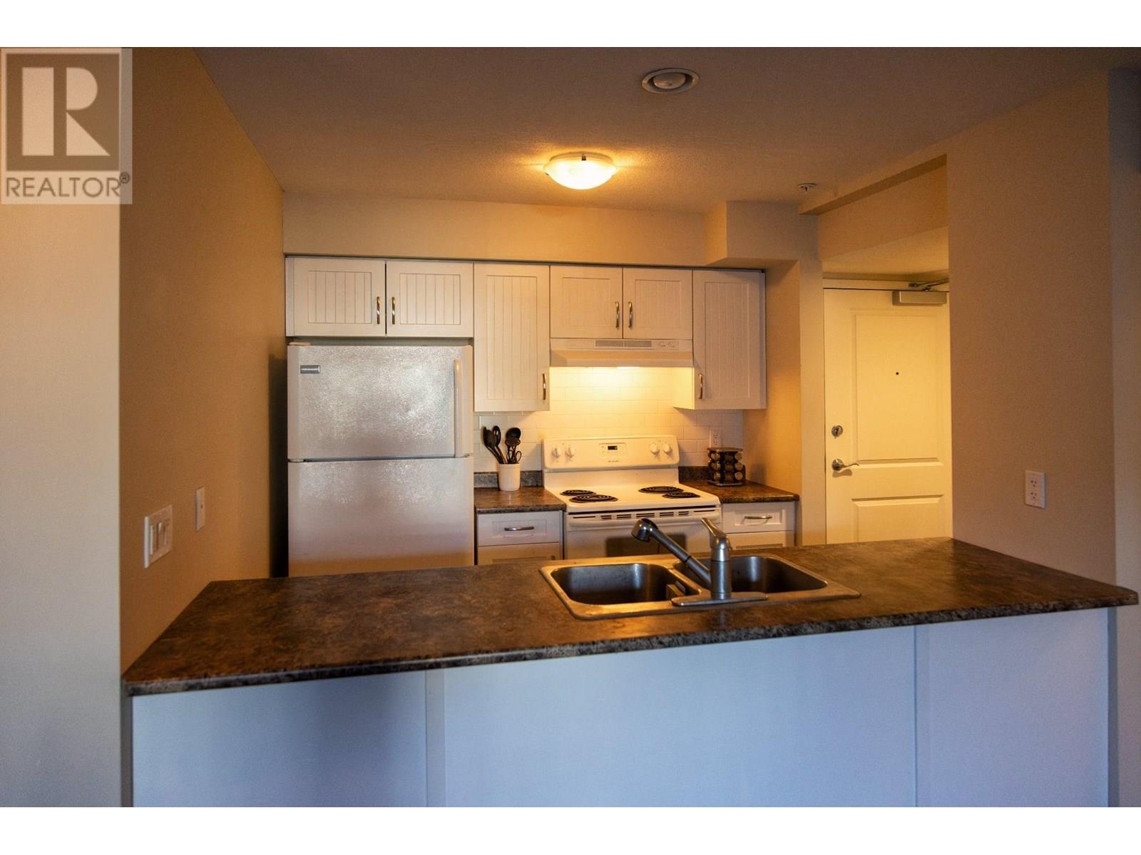#207 11004 102 AVENUE - 8