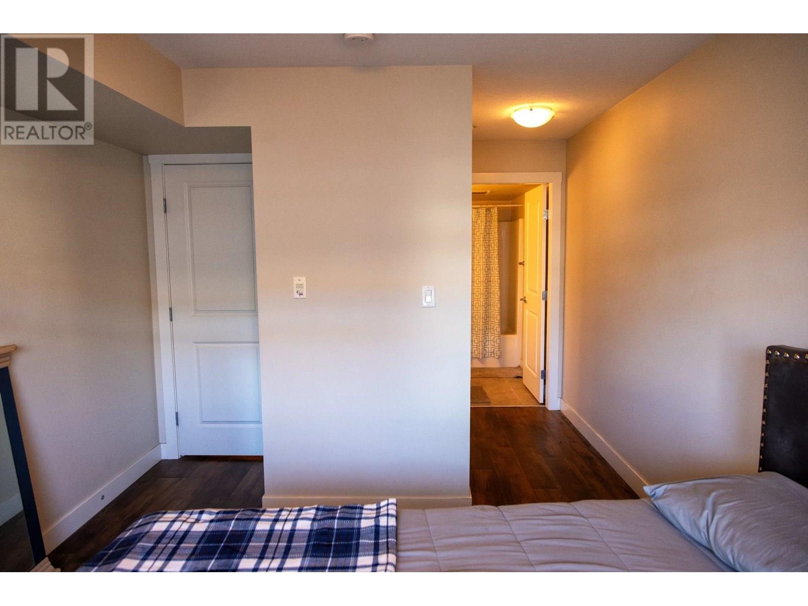 #207 11004 102 AVENUE - 22