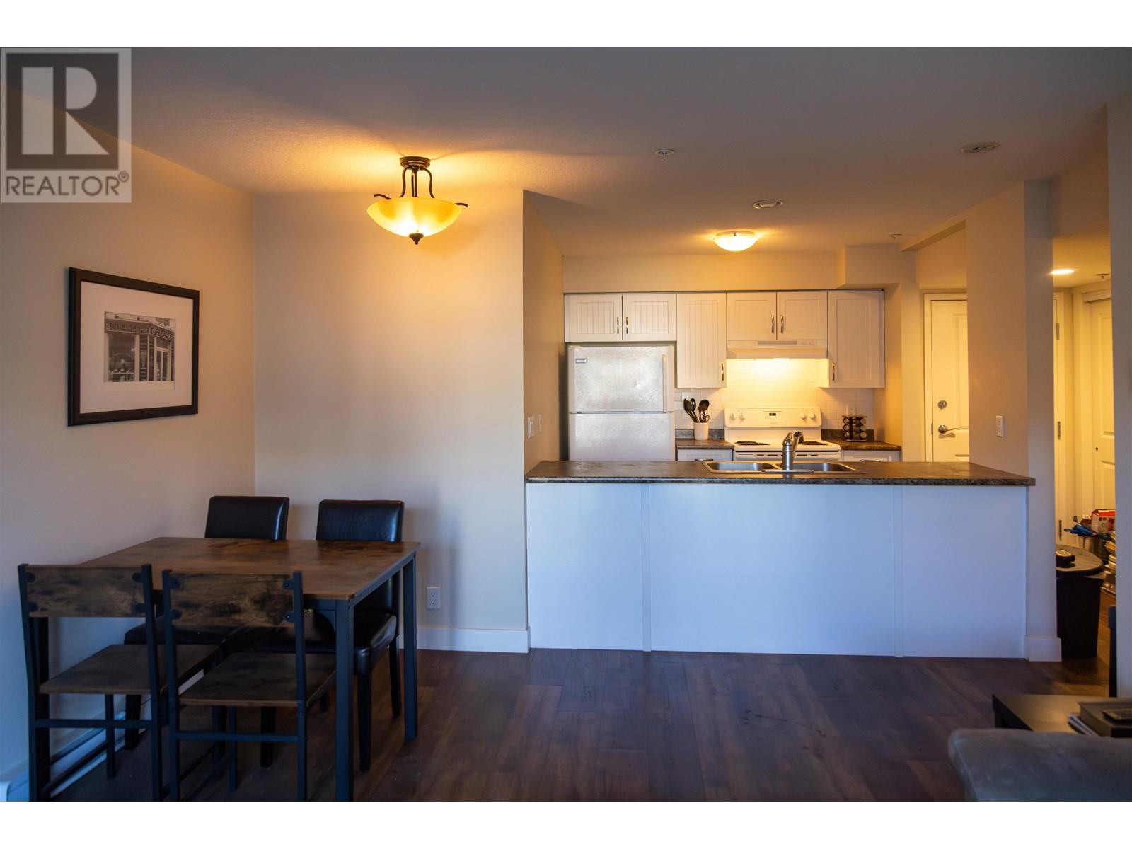 #207 11004 102 AVENUE - 7