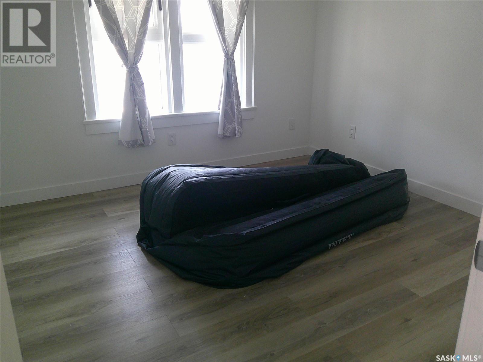 Photo 11 of 3726 Dewdney Avenue, Regina SK