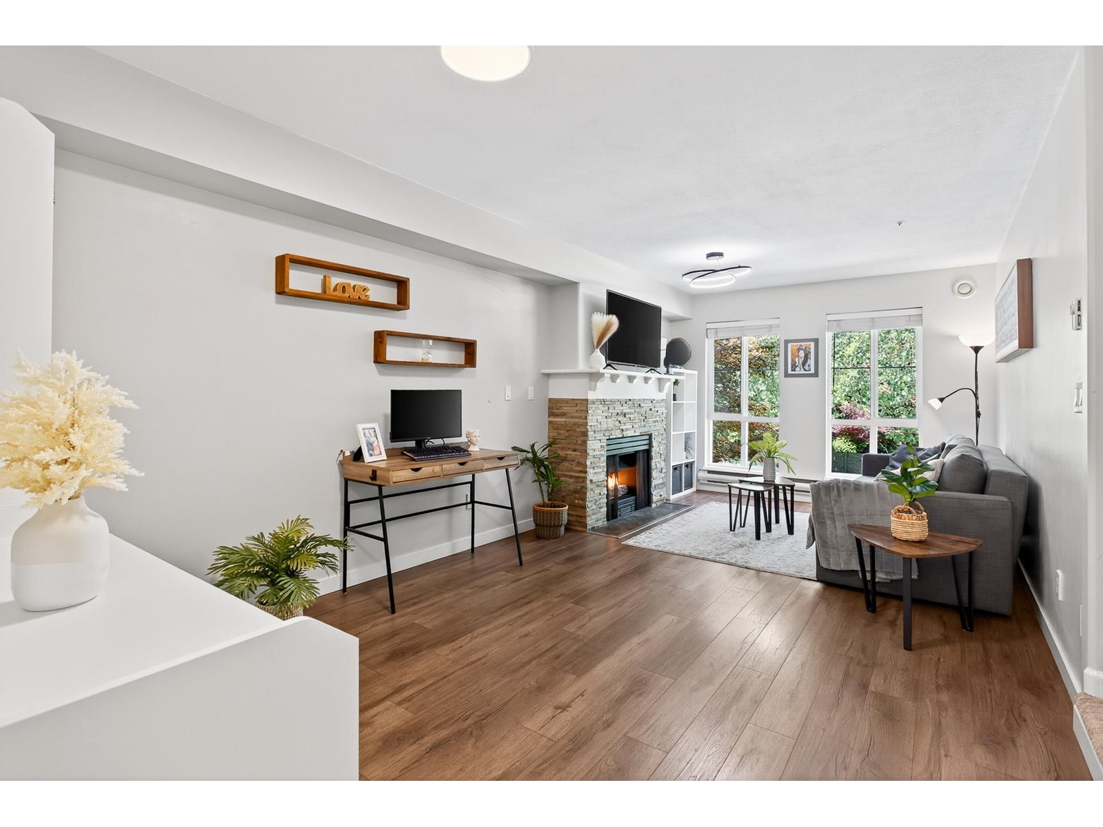 Photo 15 of 52 8890 Walnut Grove Drive, Langley BC