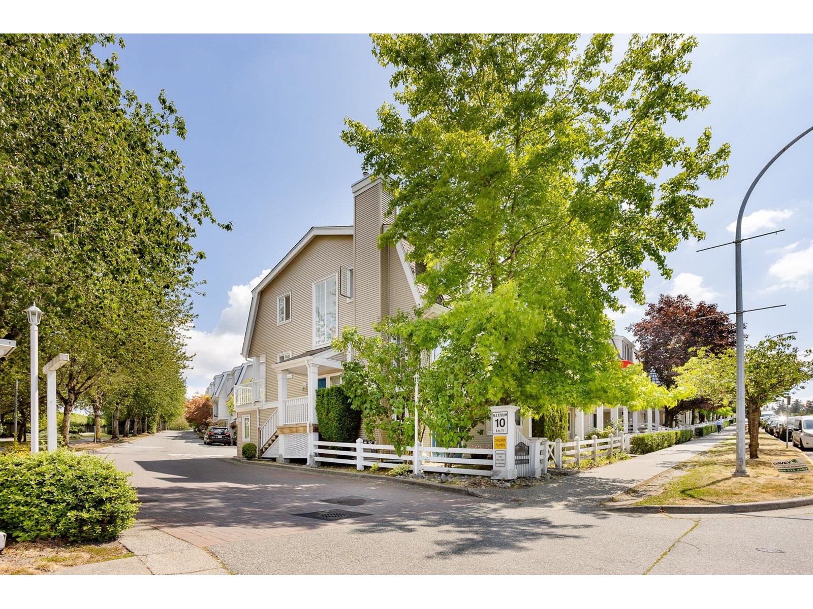 Photo 37 of 52 8890 Walnut Grove Drive, Langley BC