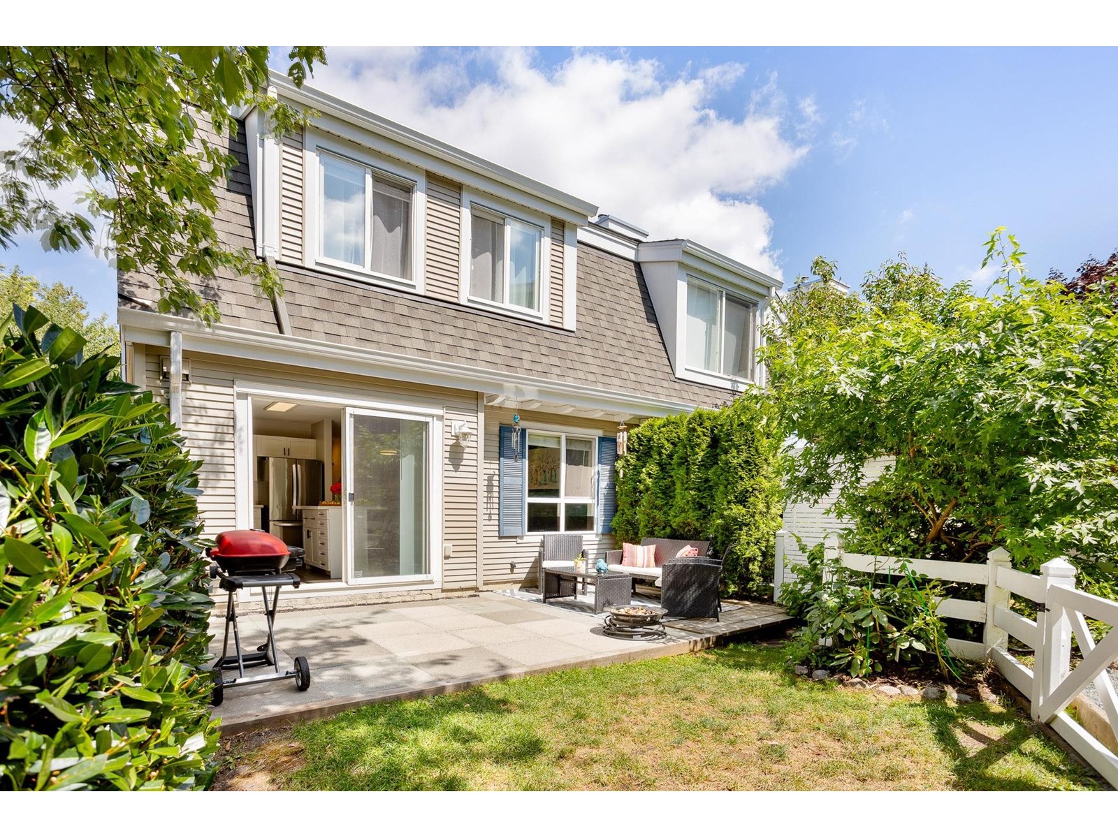 Photo 8 of 52 8890 Walnut Grove Drive, Langley BC
