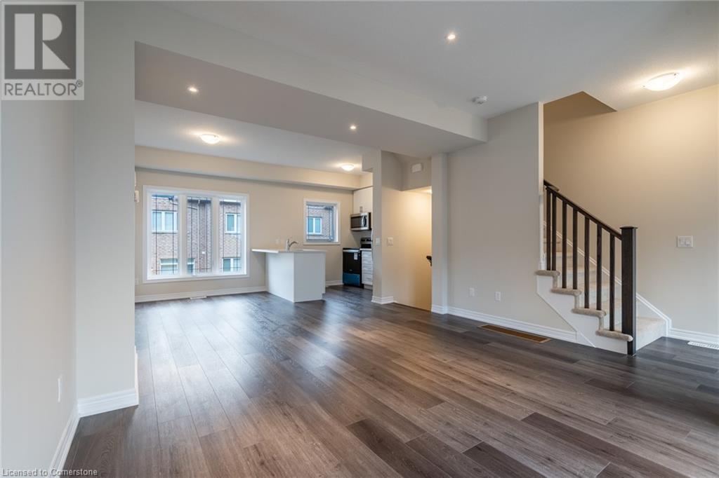 Photo 10 of 19 Picardy Drive Drive Unit 18, Hamilton ON