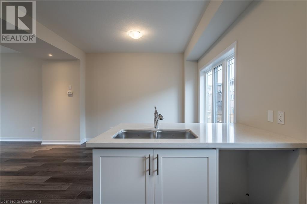 Photo 15 of 19 Picardy Drive Drive Unit 18, Hamilton ON