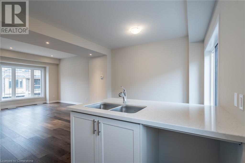 Photo 17 of 19 Picardy Drive Drive Unit 18, Hamilton ON