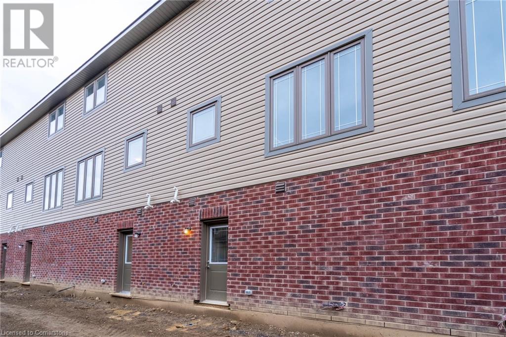 Photo 41 of 19 Picardy Drive Drive Unit 18, Hamilton ON