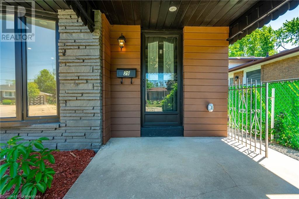 Photo 3 of 29 Northgate Drive Unit 2, Hamilton ON