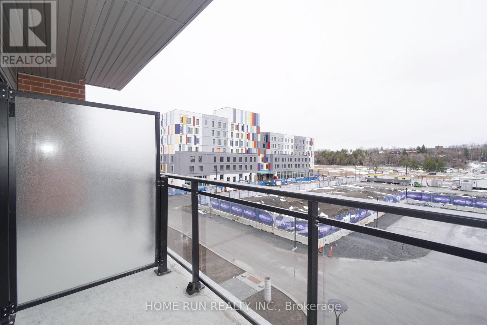 Photo 14 of 302 1350 Hemlock Road, Ottawa ON