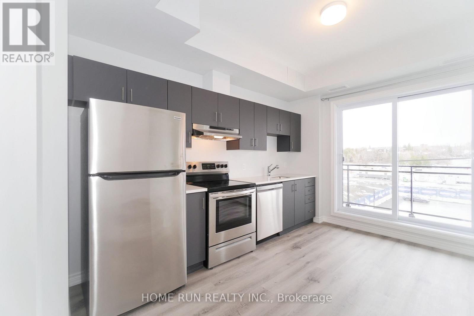 Photo 2 of 302 1350 Hemlock Road, Ottawa ON